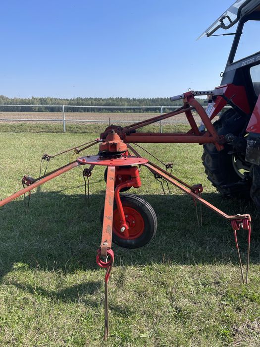 Przegrabiarka do siana Famaroll