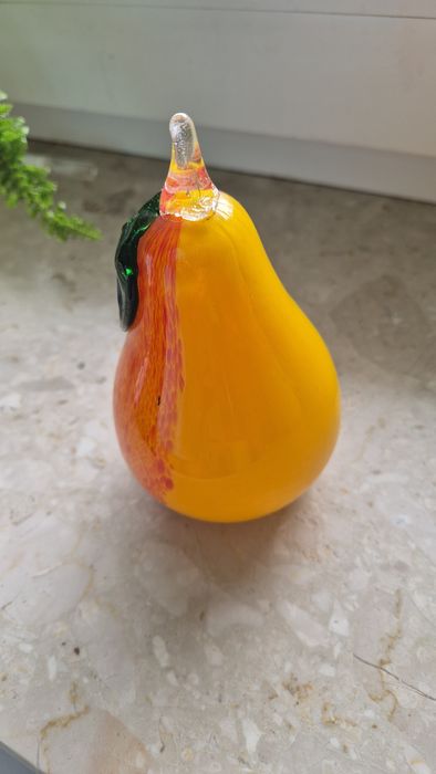 Szklany owoc Gruszka Costa Boda