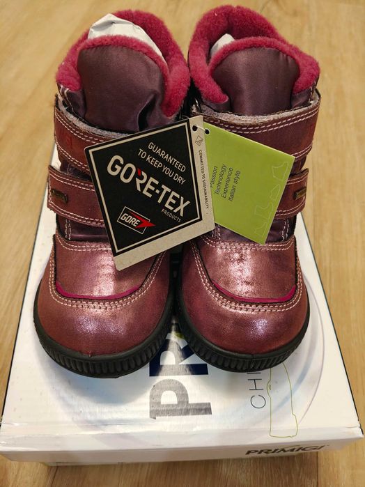 Buty zimowe Primigi r26 Nowe