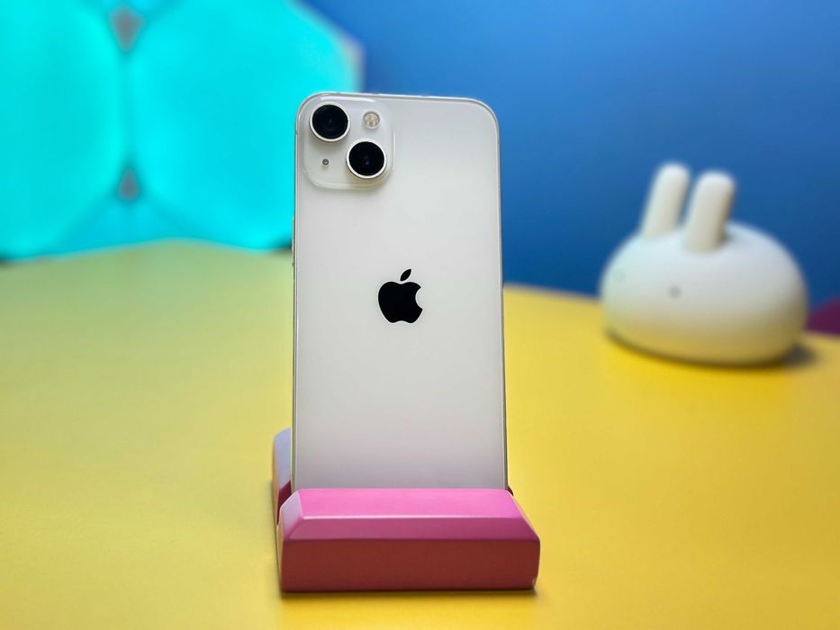 Смартфон Apple iPhone 13 256GB Starlight (147548) Б/У З ГАРАНТІЄЮ