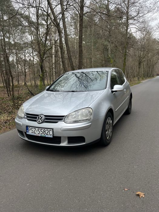 Volkswagen golf V 1.9TDI 2008