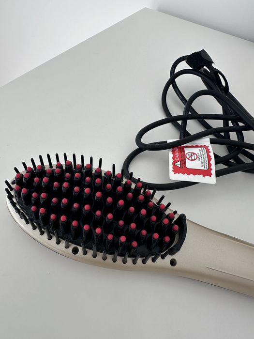 Escova Elétrica Alisadora de Cerâmica Ricki Parodi