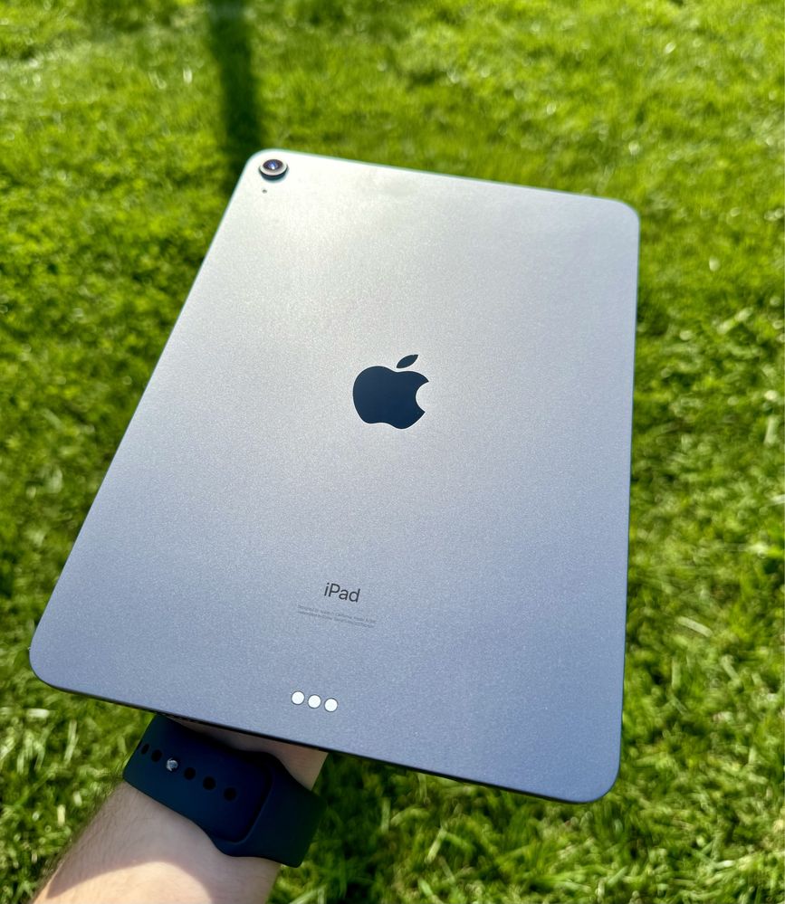 iPad Air NOVO (2 anos garantia WORTEN)+ Capa e Película