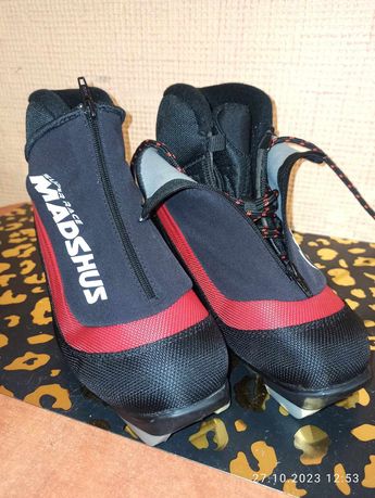 Buty narciarskie biegowe dziecięce Madshus rozmiar 35