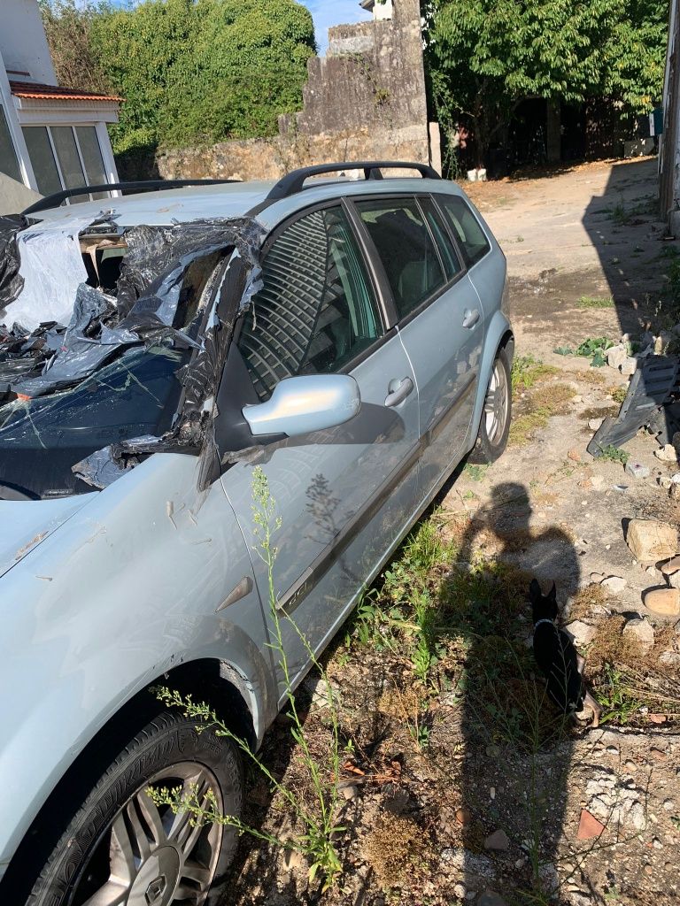 Carro para peças ou para quem quiser arrumar.