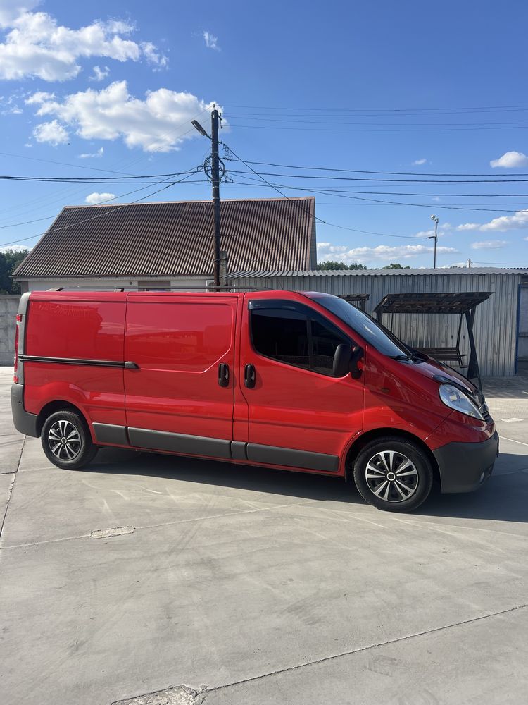 Продам Opel Vivaro