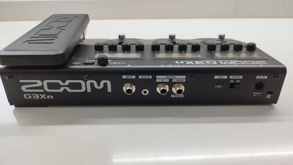 Zoom G3xn Pedaleira Multiefeitos Guitarra