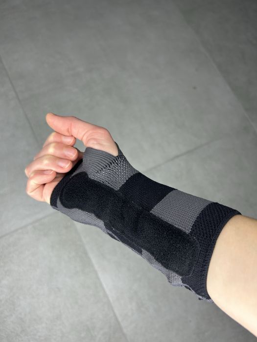 Stabilizator nadgarstka / Opaska kompresyjna