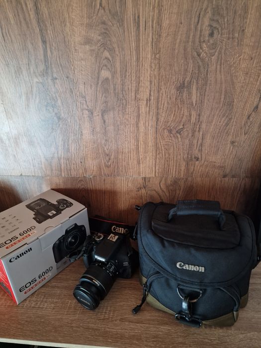 KIT Canon EOS 600D EF-S 18-55 IS II