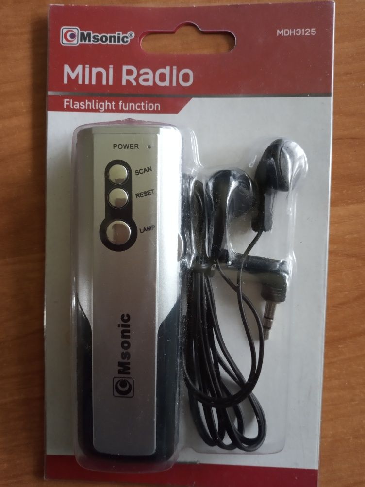 Mini Radio ze słuchawkami