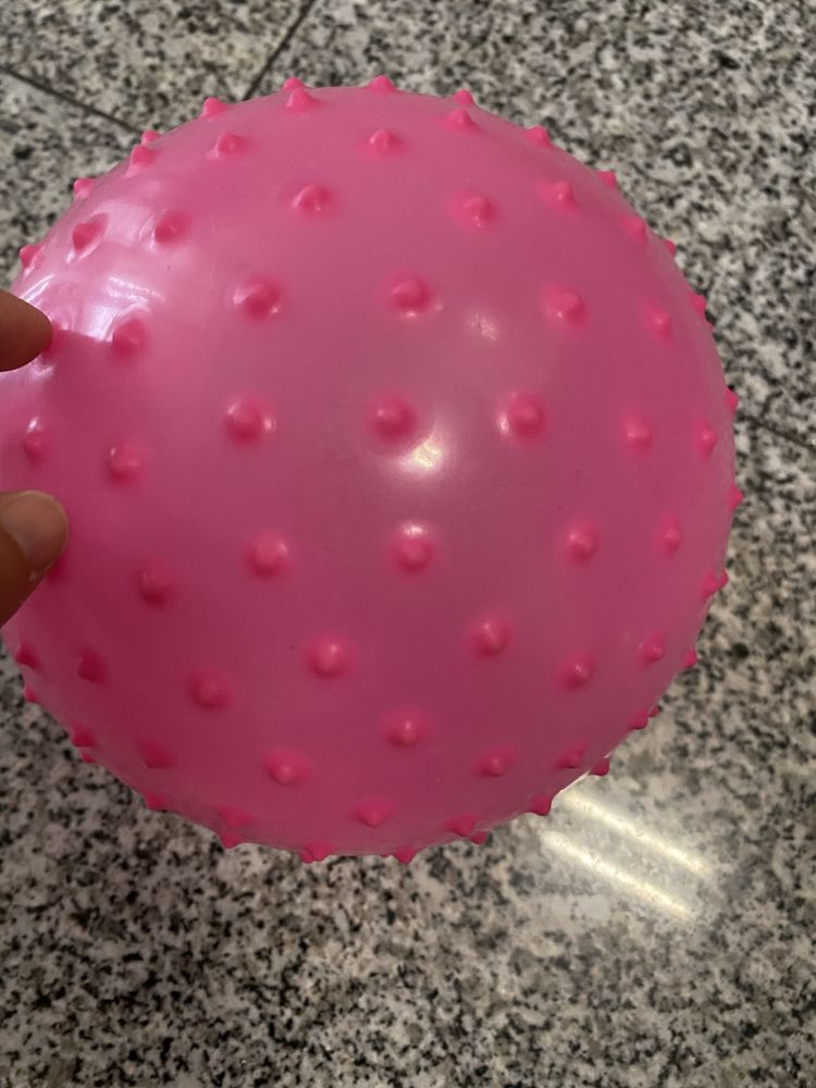 Bola pinchona nova