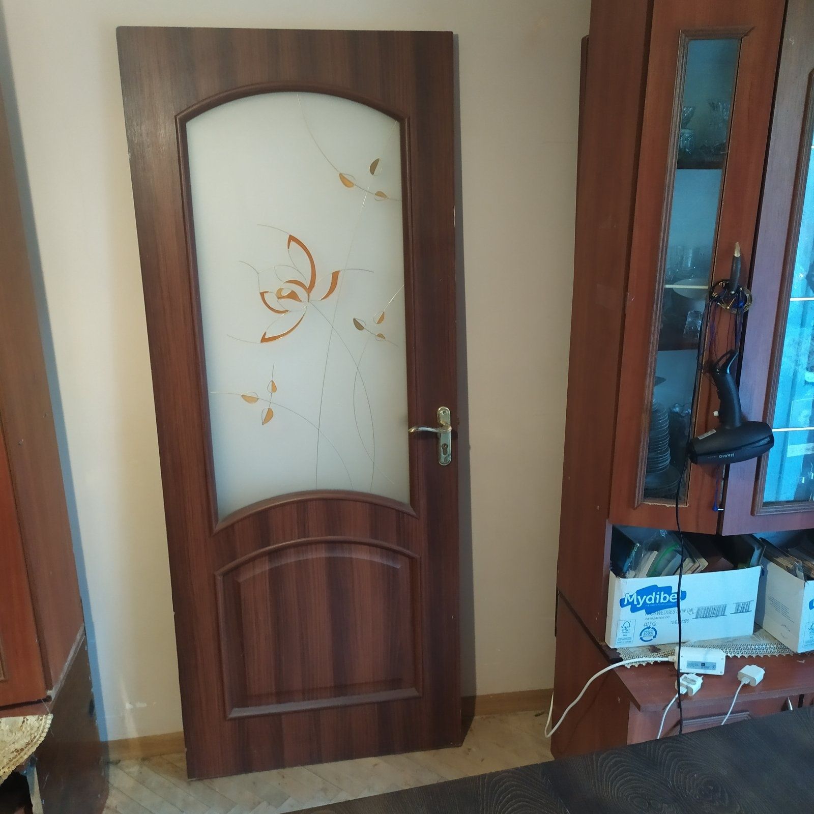 Двері дерев'яні б/в