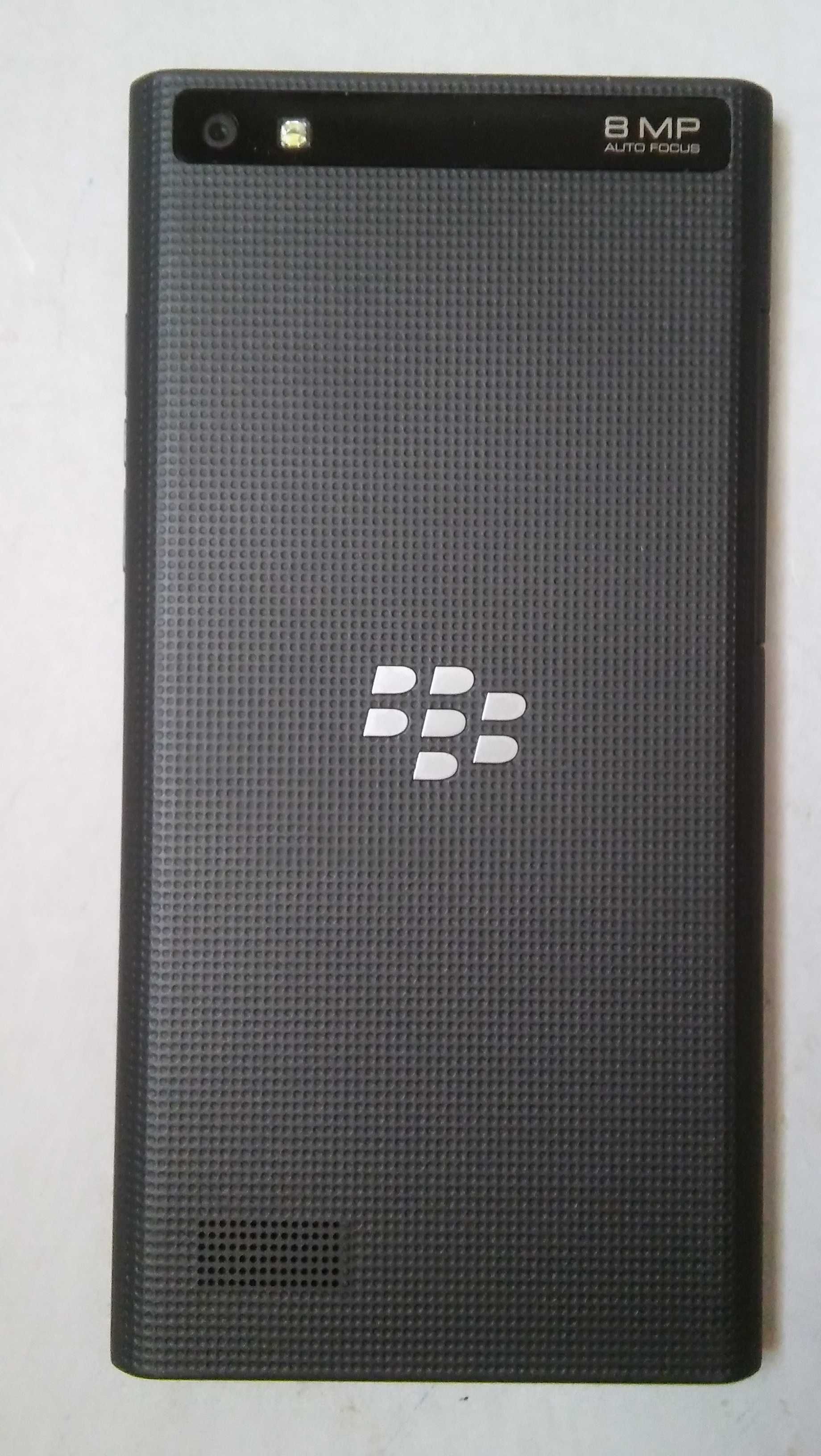 Смартфон BlackBerry Leap