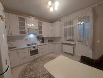 Продаж 1к квартири з ремонтом Рауш Озерна SL
