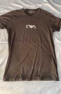 T-shirt preta emporio armani