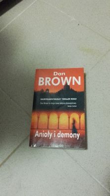 Książka Anioły i Demony Dan Brown