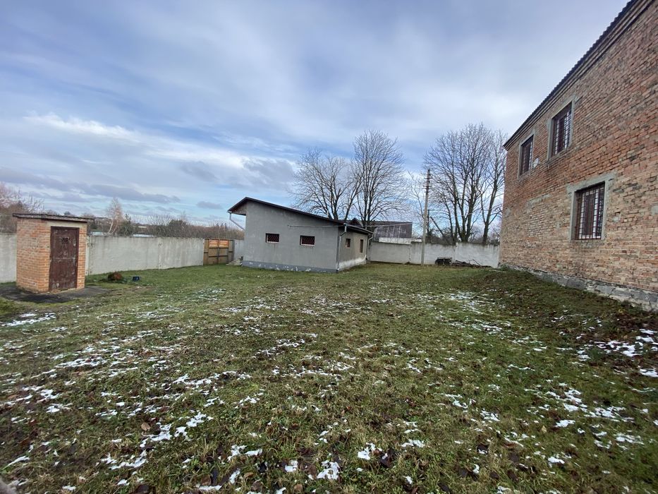 Продам комерційне приміщення село Уїздці Здолбунів