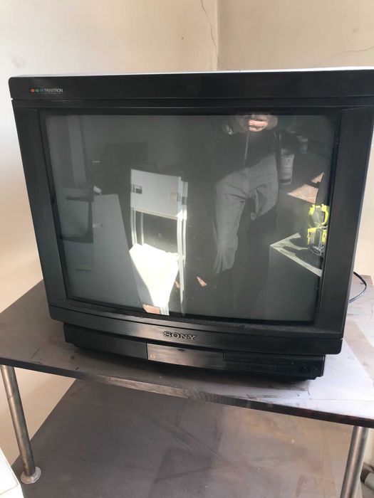 TV SONY Trinitron 21 cali"