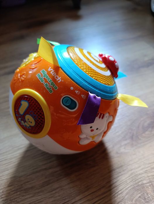 Kręcikula kula kręciula interaktywna migocząca vtech hula