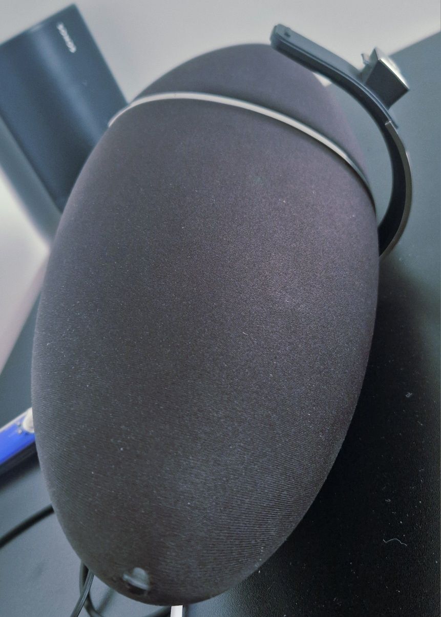 Bowers & Wilkins Zeppelin