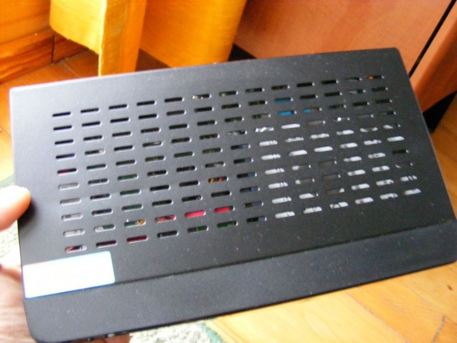 Dekoder cyfrowy DBTV 2 BUSH model z dyskiem 500 GB
