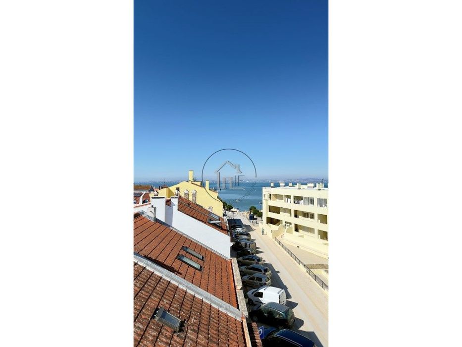 Apartamento T3+1 Duplex Novo Alcochete