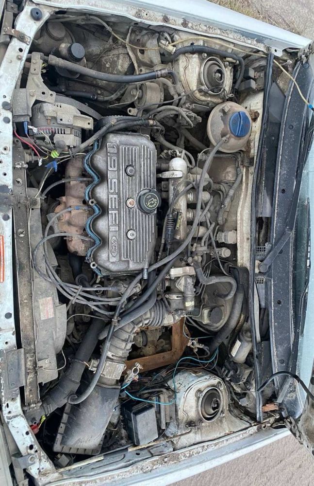 Розборка Ford Escort ескорт КПП двигун мотор