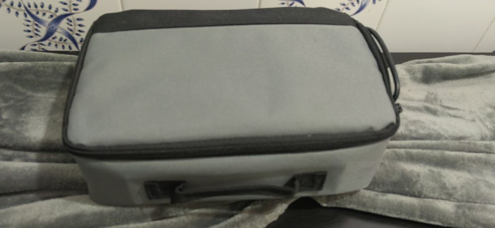 VENDO OU TROCO: projetor de vídeo digital Apeman LC350. 
projetor de v