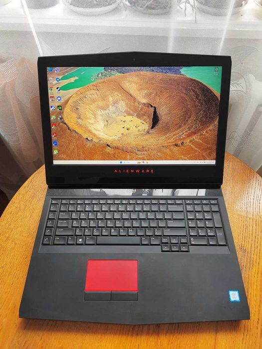 ИГРОВОЙ Dell ALIENWARE 17.3 FHD ips/GTX 1060 6GB/i7-7700/16GB/SSD+HDD