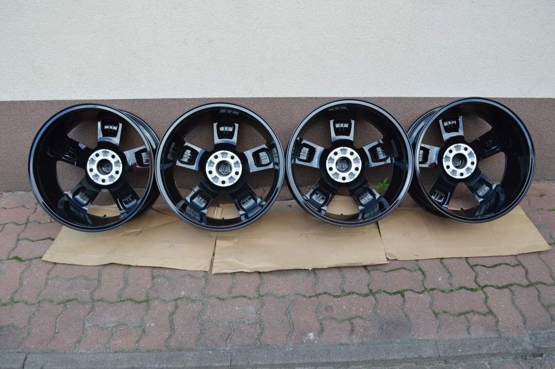 Czarne Felgi MOPAR 5x127 20" 8J Jeep Grand Cherokee WK2 Dodge Durango