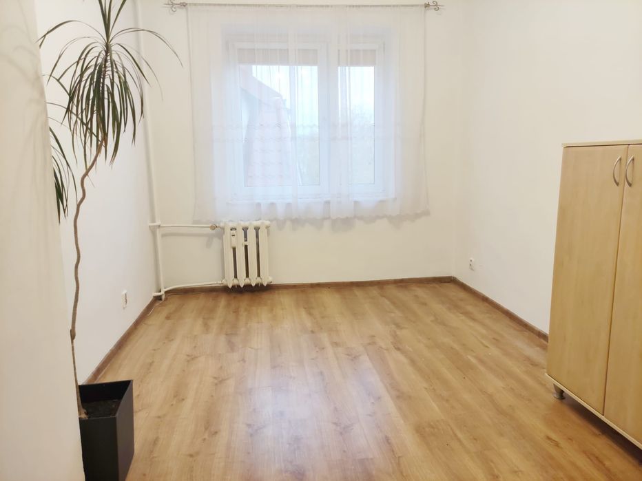 Wynajmę 3- pokojowe mieszkanie z balkonem w Lwówku Śląskim