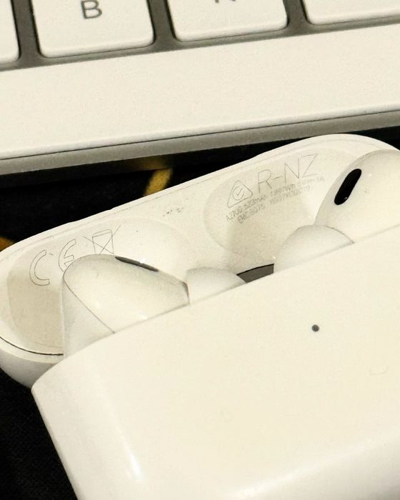 AirPods Pro 2 gen (USB-Lightning) bez gumek rozmiaru S