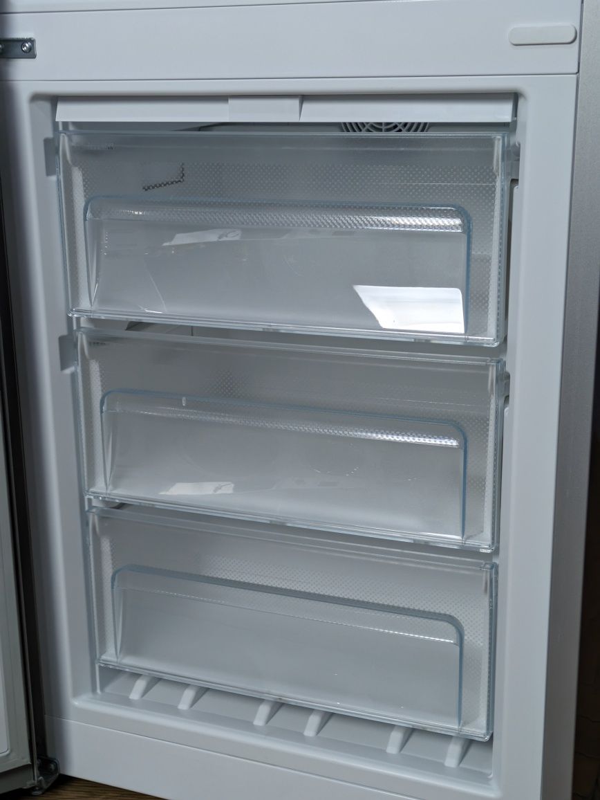 Холодильник Miele Чорне скло KFN 29132 D edt/cs з Німеччини