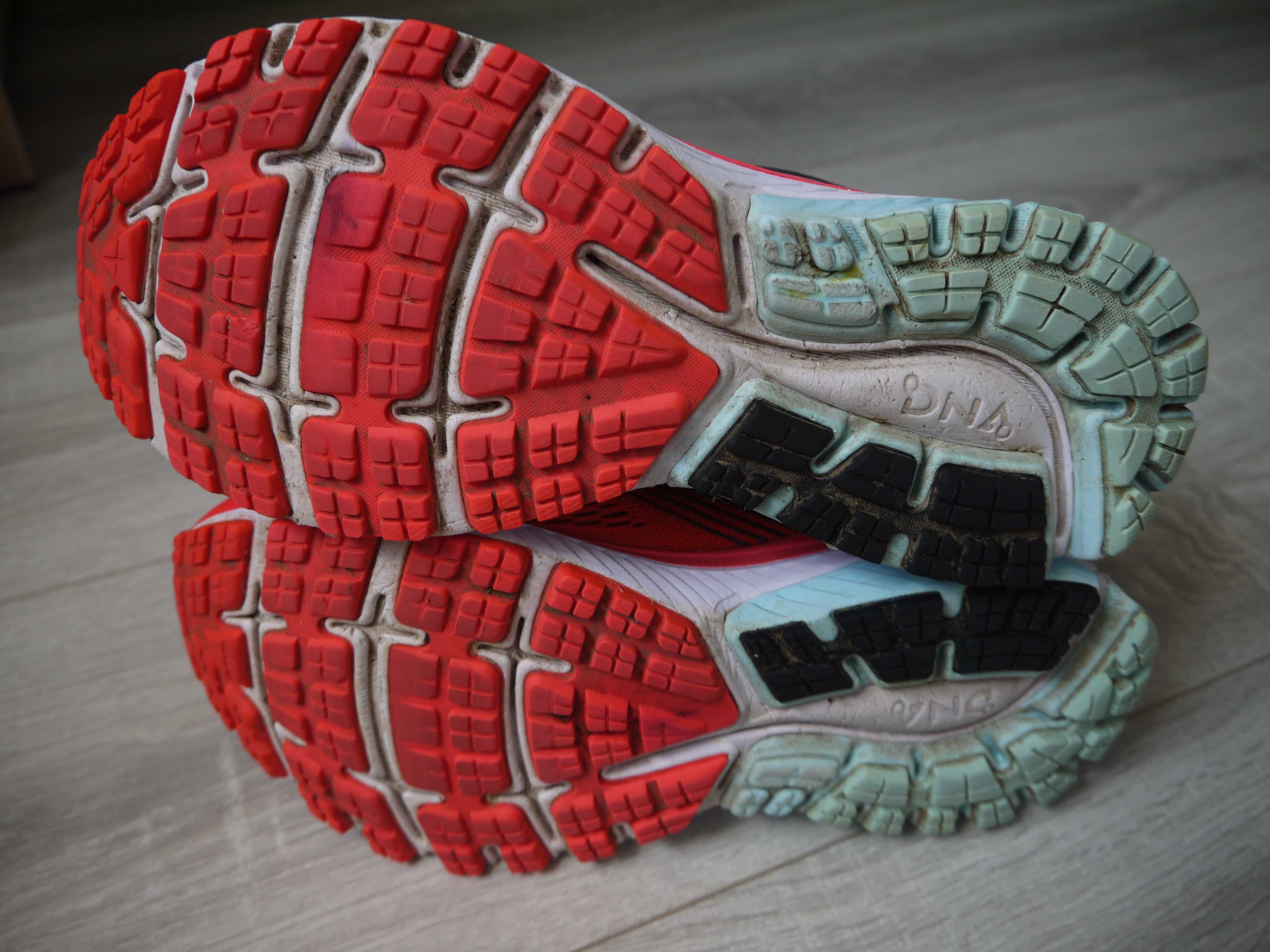 Кросівки Brooks (39 р)