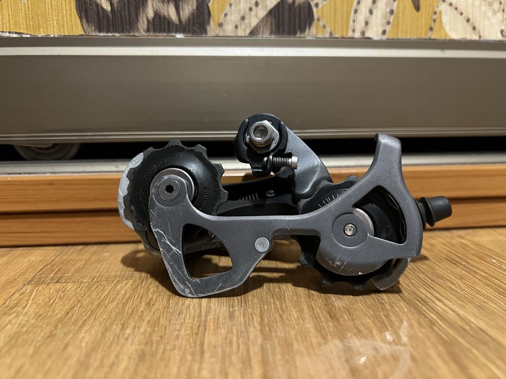 Czysta i pachnąca przerzutka Shimano XTR RD-M952