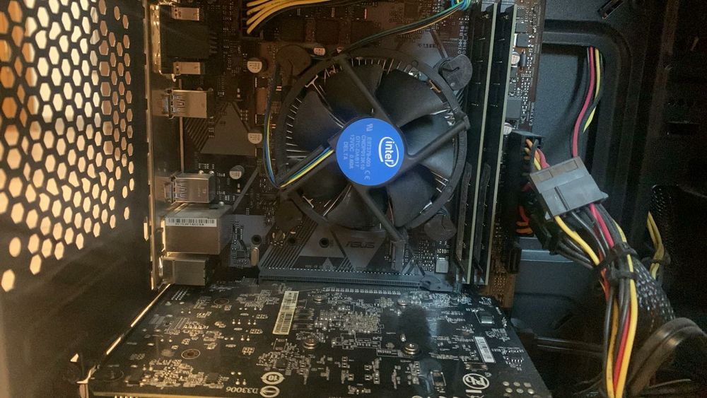 Продається комп'ютер!!! В гарному стані!