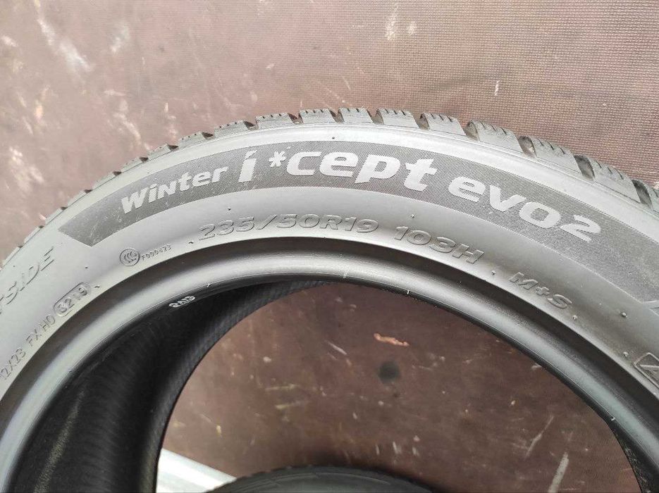 Hankook Winter I*cept evo2 235/50r19 103H XL 2шт 19год 5,5-5,8мм, ЗИМА