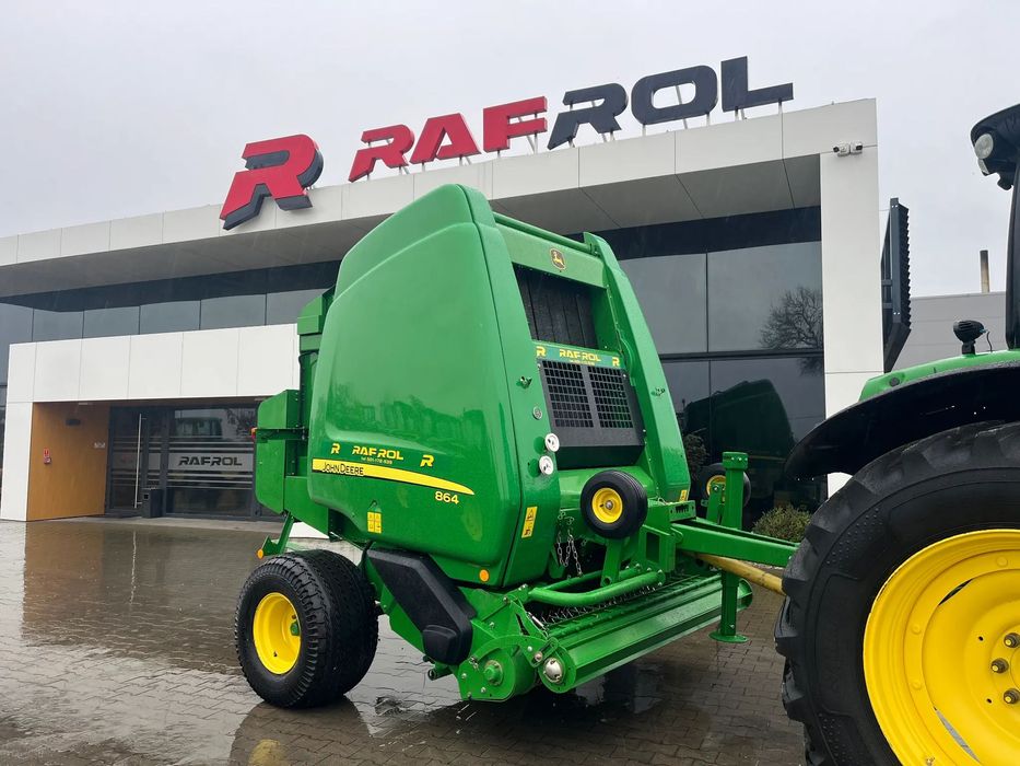 John Deere 864