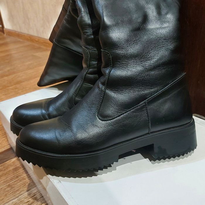 Продам ботфорди шкіра