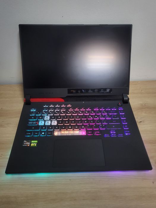 Asus rog strix g513 15.6 300Hz / ryzen 5 5600h / rtx 3050 / 16 / 512