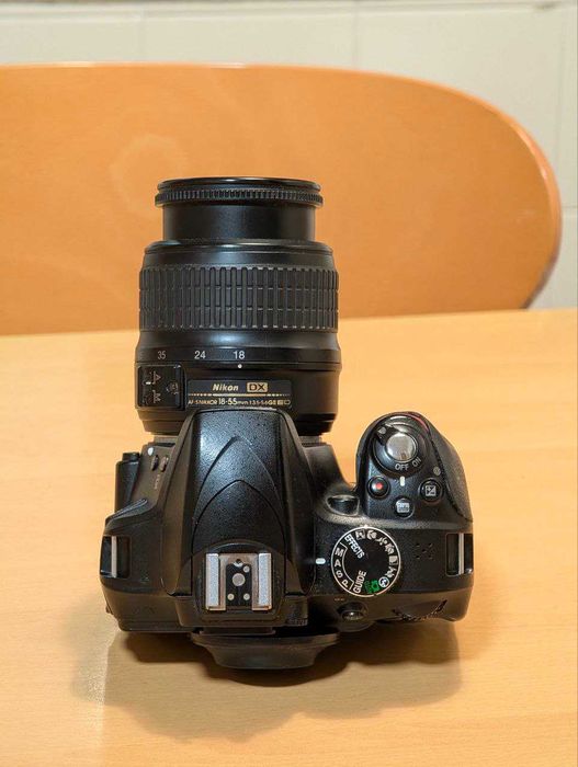 Nikon D3300 + Lente 18-55mm + 2 Baterias & Carregador + Bolsa