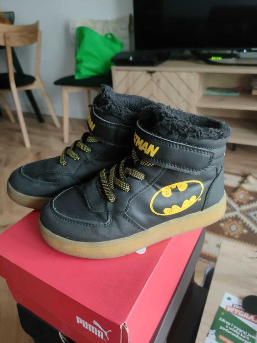Buty jesień / zima Batman H&M r. 28 świecące - dobry stan