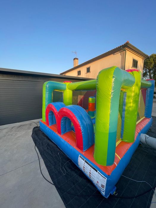 Aluga-se Insuflável