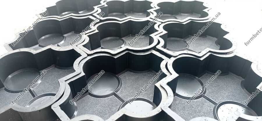 Клевер з кругами форми для тротуарної плитки 30 шт