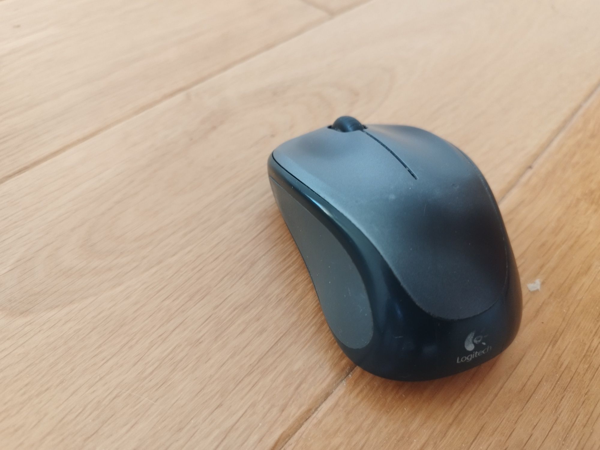 Mysz Logitech M235