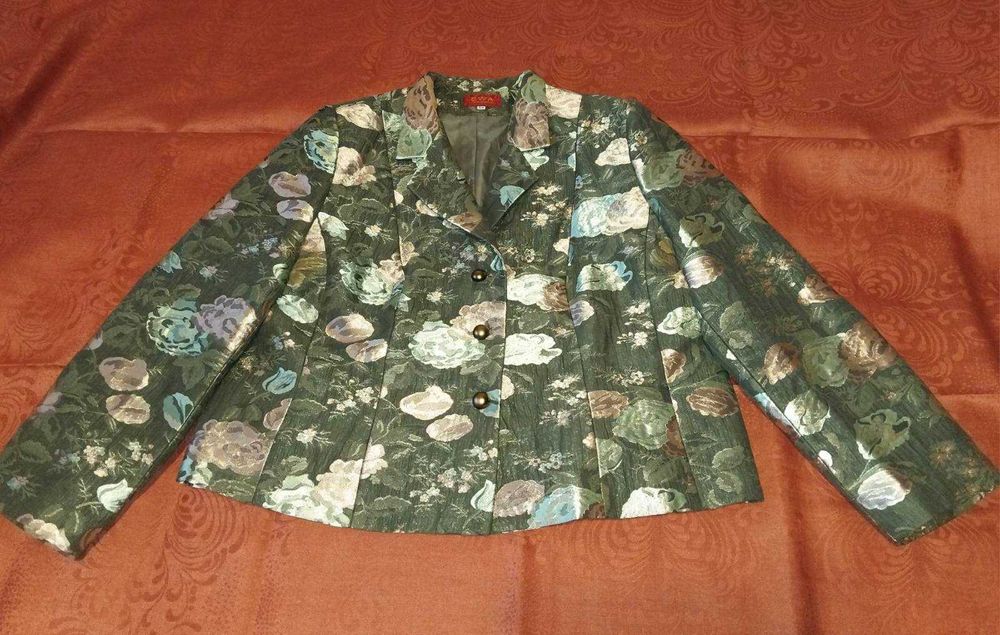 Новий фабричний святковий костюм бренду "EWA studio mody", 54 розмір