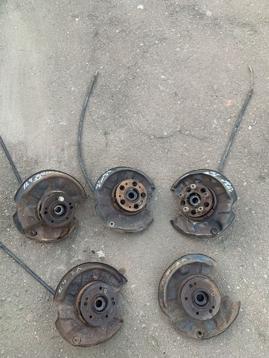 Продам задние ступицы мерседес 124- 190 W 201