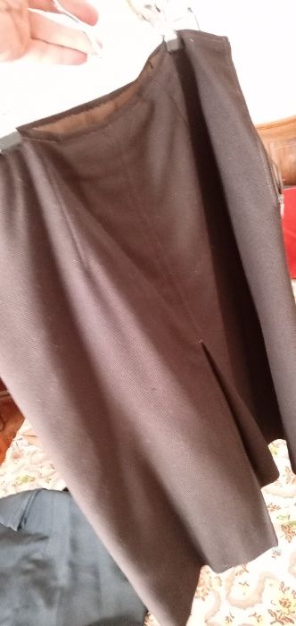 Saias vintage voltam a esvoaçar no momento presente com classe Desde2E