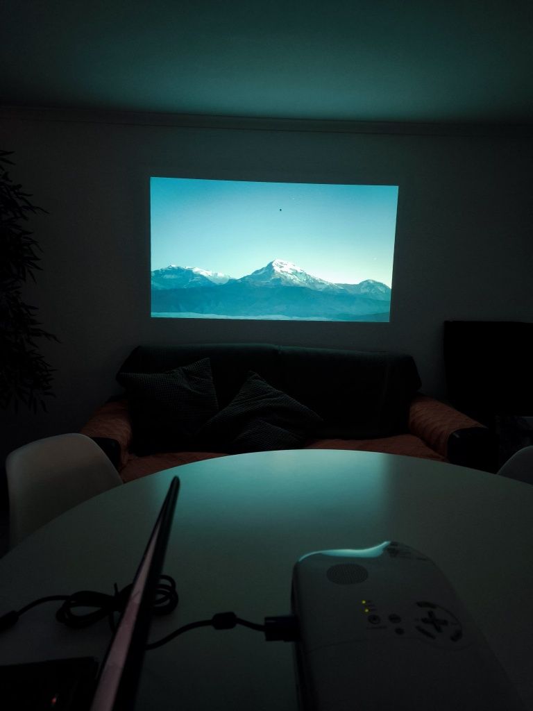 Projetor NEC HT410 Home Cinema
