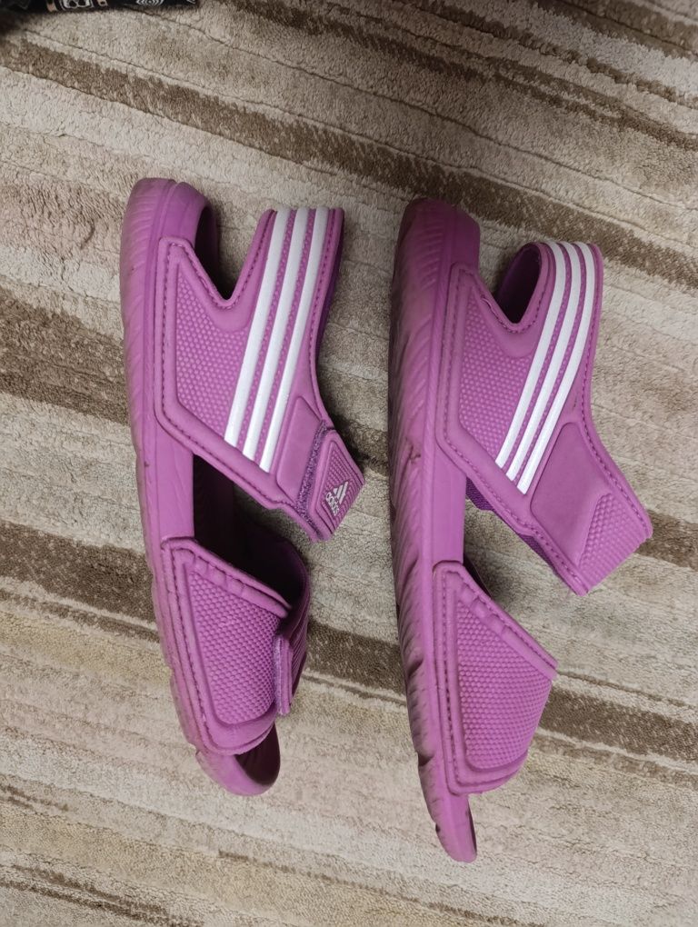 Босоніжки Adidas